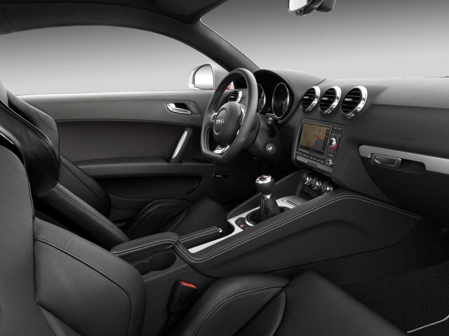 Интерьер Audi TTS Coupe (8J) 2008 года  (WW) (фото 3 из 19)